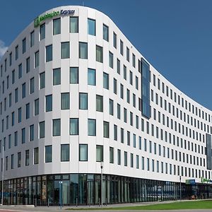 Holiday Inn Express Düsseldorf - Hauptbahnhof, an IHG Hotel